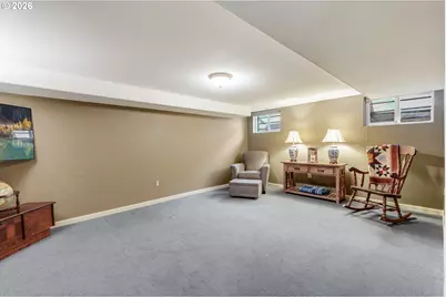 4446 NE Irving St, Portland, OR 97213 - Photo 24