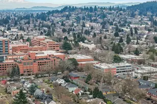 4446 NE Irving St, Portland, OR 97213 - Photo 32