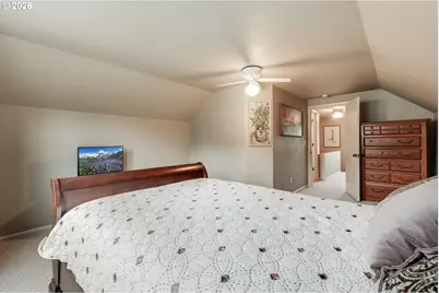 4446 NE Irving St, Portland, OR 97213 - Photo 20