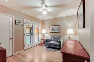 4446 NE Irving St, Portland, OR 97213 - Photo 16