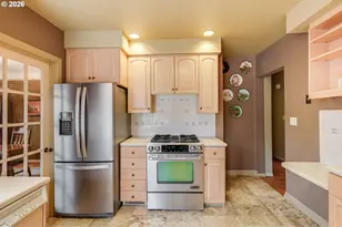 4446 NE Irving St, Portland, OR 97213 - Photo 14