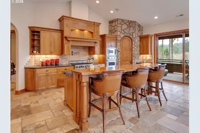 17725 NE Leander Dr, Sherwood, OR 97140 - Photo 10