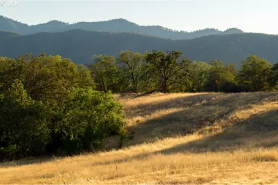 10364 Blackwell Rd, Central Point, OR 97502 - Photo 1