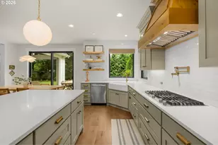 6040 Lakeview Blvd, Lake Oswego, OR 97035 - Photo 10