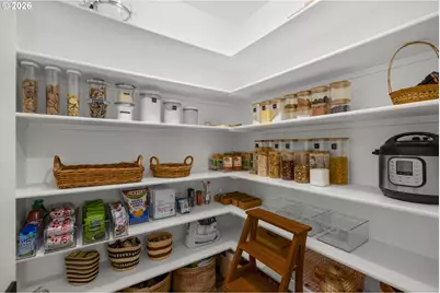 6040 Lakeview Blvd, Lake Oswego, OR 97035 - Photo 12
