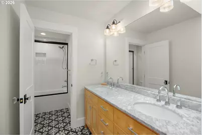 6040 Lakeview Blvd, Lake Oswego, OR 97035 - Photo 28