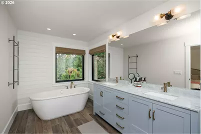 6040 Lakeview Blvd, Lake Oswego, OR 97035 - Photo 22