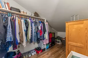 601 N Tomahawk Island Dr, Portland, OR 97217 - Photo 22