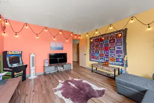 601 N Tomahawk Island Dr, Portland, OR 97217 - Photo 32