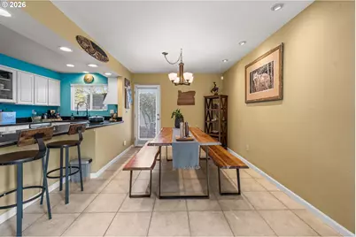 601 N Tomahawk Island Dr, Portland, OR 97217 - Photo 14