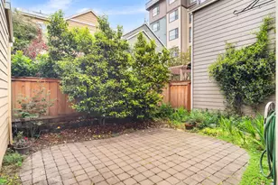 601 NE Russell St, Portland, OR 97212 - Photo 30