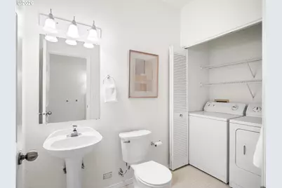 601 NE Russell St, Portland, OR 97212 - Photo 28