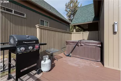 8968 Cliff Swallow Dr, Redmond, OR 97756 - Photo 20