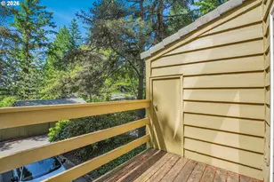58 Cervantes Cir, Lake Oswego, OR 97035 - Photo 36