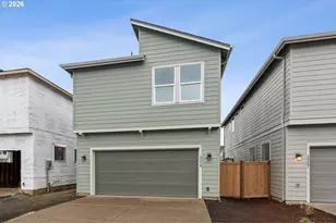 3319 SE Triumph Ave, Hillsboro, OR 97123 - Photo 2