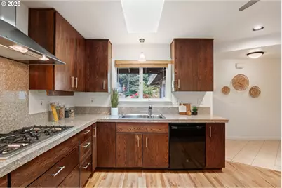 10350 NW Flotoma Dr, Portland, OR 97229 - Photo 16