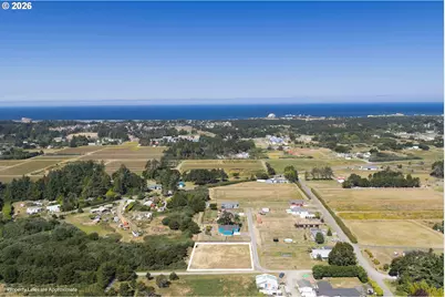 Highland, Bandon, OR 97411 - Photo 22