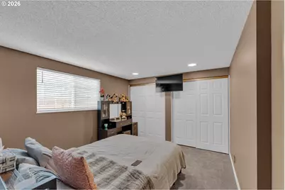 1735 Rainbow Dr, Springfield, OR 97477 - Photo 12