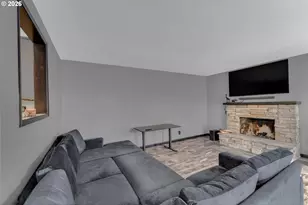 1735 Rainbow Dr, Springfield, OR 97477 - Photo 10