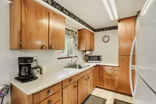 3921 E 16th St, Vancouver, WA 98661 - Photo 10