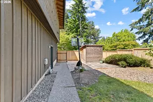 17121 Wall St, Lake Oswego, OR 97034 - Photo 24