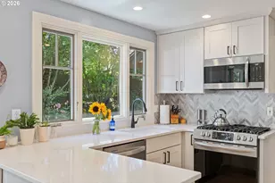 17121 Wall St, Lake Oswego, OR 97034 - Photo 8