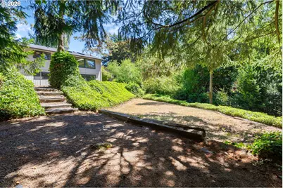 8560 SW Gayle Ln, Portland, OR 97225 - Photo 20