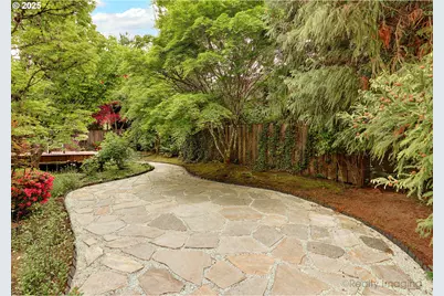6770 SW Amber Ln, Portland, OR 97225 - Photo 40