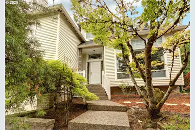 6770 SW Amber Ln, Portland, OR 97225 - Photo 1
