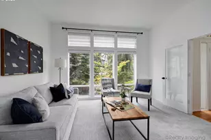 6770 SW Amber Ln, Portland, OR 97225 - Photo 4