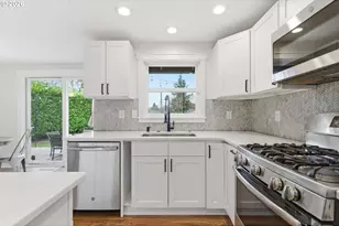 13295 SW Pearl St, Beaverton, OR 97005 - Photo 12