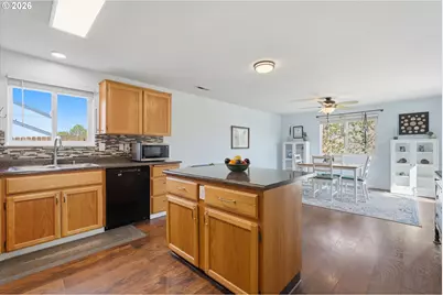 9011 NE 136th Ave, Vancouver, WA 98682 - Photo 4