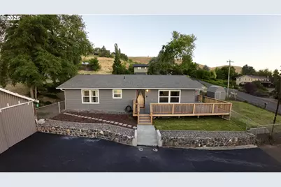 1640 Morton St, The Dalles, OR 97058 - Photo 2
