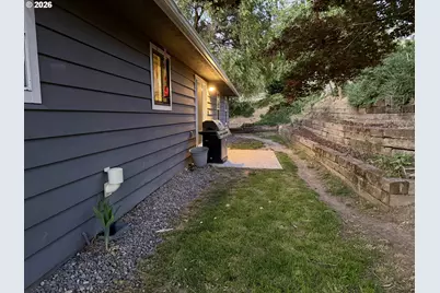 1640 Morton St, The Dalles, OR 97058 - Photo 6