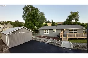 1640 Morton St, The Dalles, OR 97058 - Photo 2