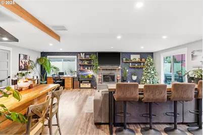 748 SW Willowbrook Ave, Gresham, OR 97080 - Photo 6