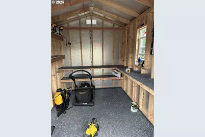 748 SW Willowbrook Ave, Gresham, OR 97080 - Photo 26