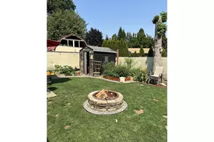 748 SW Willowbrook Ave, Gresham, OR 97080 - Photo 24