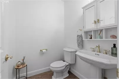 1402 Begonia Ave, Forest Grove, OR 97116 - Photo 20