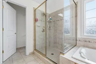 1402 Begonia Ave, Forest Grove, OR 97116 - Photo 30