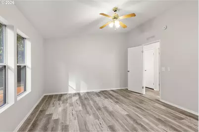20191 Highway 42, Myrtle Point, OR 97458 - Photo 6
