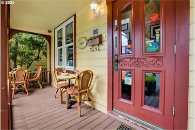 729 NE 3rd St, McMinnville, OR 97128 - Photo 6