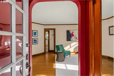 3824 NE 68th Ave, Portland, OR 97213 - Photo 2