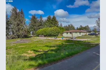 90849 Robertson Ln, Coos Bay, OR 97420 - Photo 8