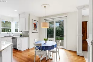 2484 Marylshire Ln, Lake Oswego, OR 97034 - Photo 10