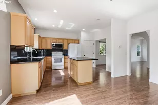 7264 NE Shaleen St, Hillsboro, OR 97124 - Photo 10