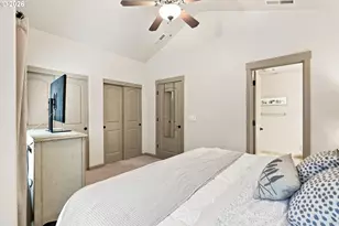 1910 NE 49th Way, Hillsboro, OR 97124 - Photo 24