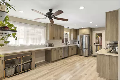 6352 Caufield St, West Linn, OR 97068 - Photo 10