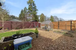 6352 Caufield St, West Linn, OR 97068 - Photo 34