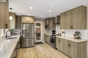 6352 Caufield St, West Linn, OR 97068 - Photo 10